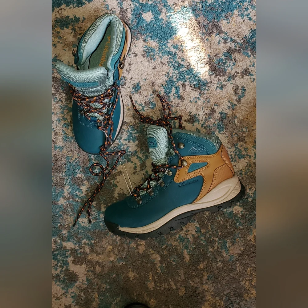 New Columbia Women's Newton Ridge Plus, Deep Wave/Dusty Green Size W/5.5 M/4 - Picture 6 of 7